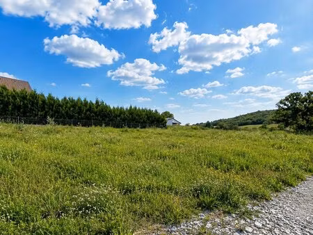 terrain 814m2
