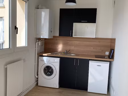 evreux studio de 31 m² avec garage.