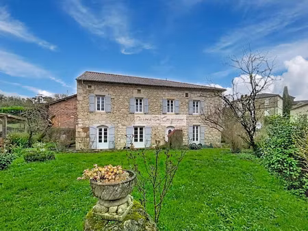 vente maison 7 pièces 195 m² à lectoure (32700)  219 000 €