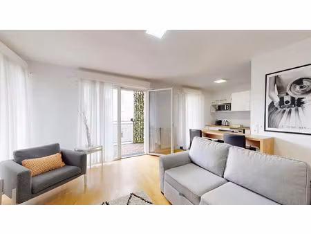 location appartement 3 pièces 64 m2 à vitry-sur-seine