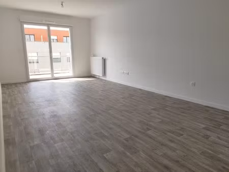 à louer : t3 de 63 16 m² – 14 avenue coriolan  luce (28110)