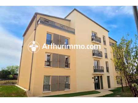 location appartement 2 pièces 40 m2 à savigny-le-temple