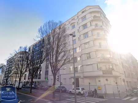 parking à louer - lyon (69) - 112€