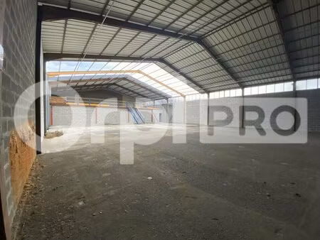 location local d’activités civrieux d azergues 69380 1045m²