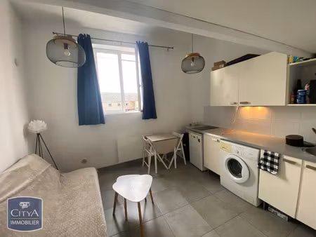 appartement à louer 1 pièce 15.36 m² - valenciennes (59) - 410€