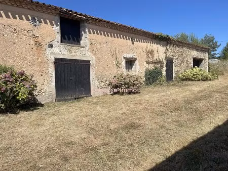 propriété agricole de 22ha avec étang aux portes de perigueux