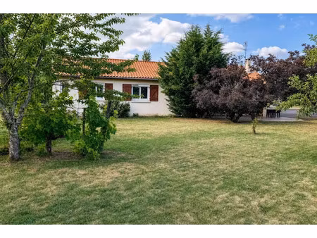 vente maison 5 pièces 104 m² à saint-ciers-d'abzac (33910)  249 000 €