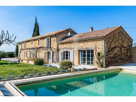superbe mas restauré avec piscine au pied des dentelles de mont