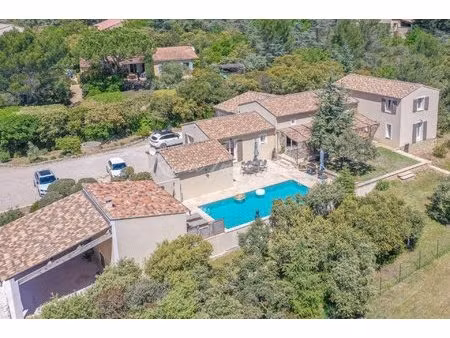 vente maison - 7 pièce(s)