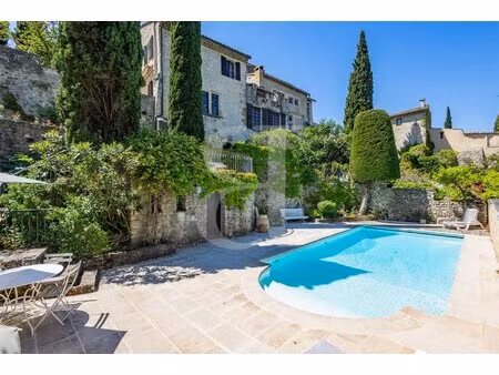 magnifique hôtel particulier avec piscine et espace de stationn