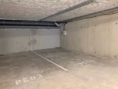location parking 12 m2 à perpignan