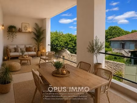 superbe t3 uzes avec terrasse et ascenseur