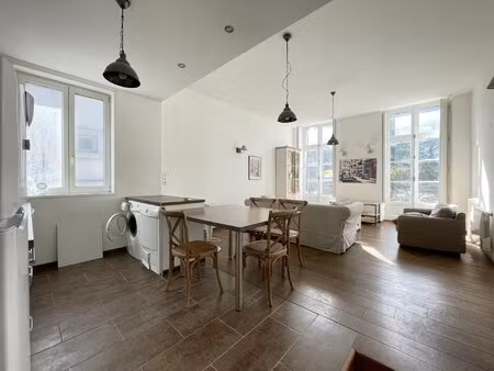 magnifique t3 meublé - nantes quartier madeleine