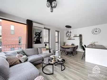 modern appartement met twee slaapkamers op toplocatie in bree centrum!