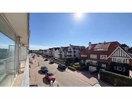 ruim 1-slaapkamerappartement op toplocatie kustlaan – zoute