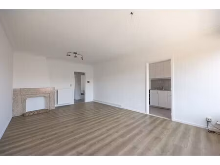 lichtrijk appartement tussen het groen
