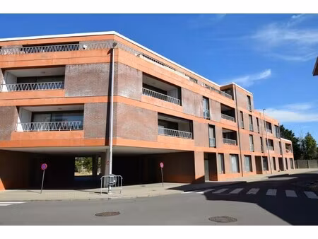 pastoor claeysstraat 53 bus 6 - 9200 sint-gillis