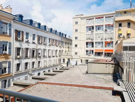 location appartement 1 pièce 31 m² à nice (06000)