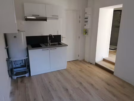 location appartement 2 pièces 25 m2 à écommoy