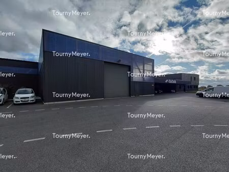vente local d'activités 6 300 m²