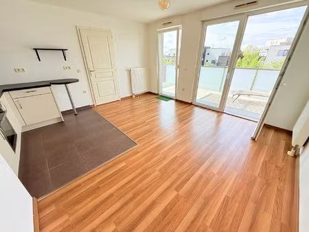appartement t2 de 44m2 terrasse 12m2 garage
