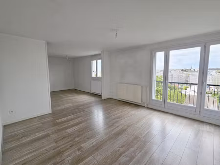 location appartement 4 pièces 77m² compiegne 60200