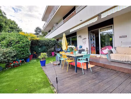 vente appartement 5 pièces  132.46m²  le mesnil