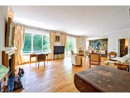 appartement à vendre avec garage et terrasse   uccle (vbe31450)