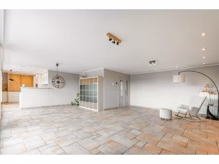 appartement te koop in izegem met 4 slaapkamers