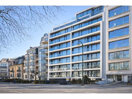 rez-de-chaussée à vendre avec garage et terrasse   ixelles (vbe01230)