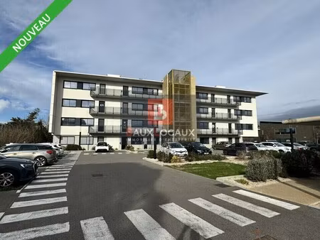 location bureaux 63 m²