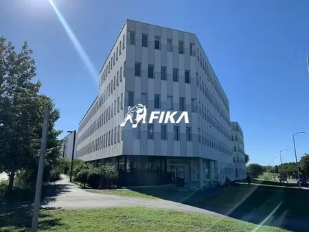 location bureaux 200 m²