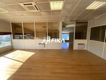 location bureaux 212 m² à 515 m²