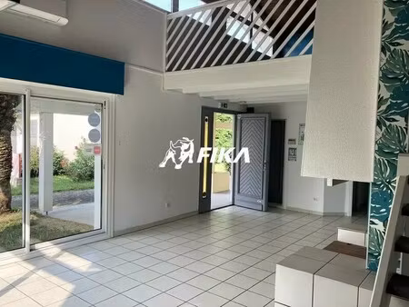 location bureaux 145 m²