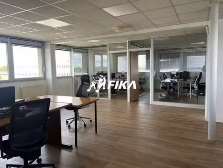 location bureaux 228 m²