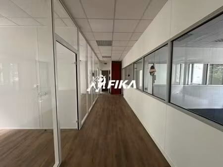 location bureaux 183 m²
