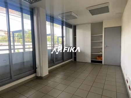 location bureaux 165 m²
