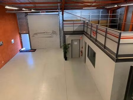 location entrepôt tossiat 01250 250m²