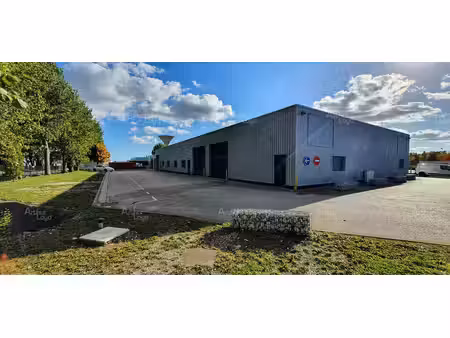 location local d’activités 140m²
