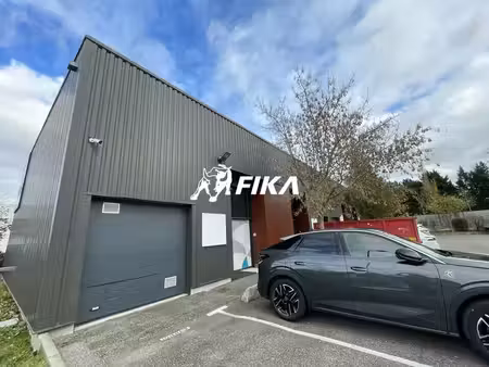 location local d’activités 306m²