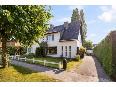 huis te koop in brasschaat met 3 slaapkamers
