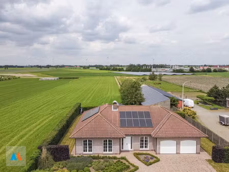 huis te koop in loenhout met 2 slaapkamers