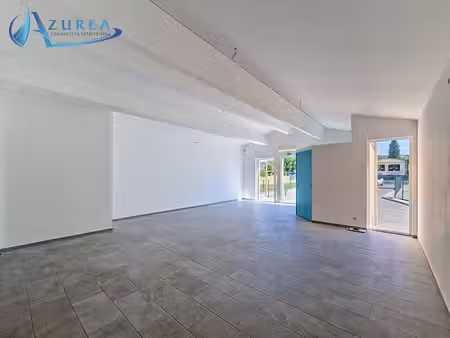 location commerce biot 06410 165m²
