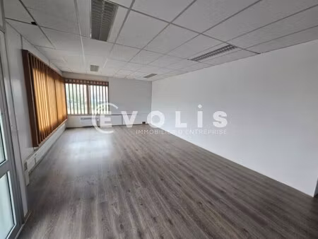 location local d’activités lisses 91090 160m²