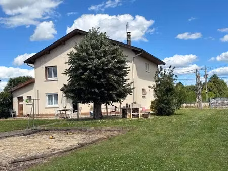 vente maison 6 pièces 158 m² à montrevel-en-bresse (01340)  278 000 €