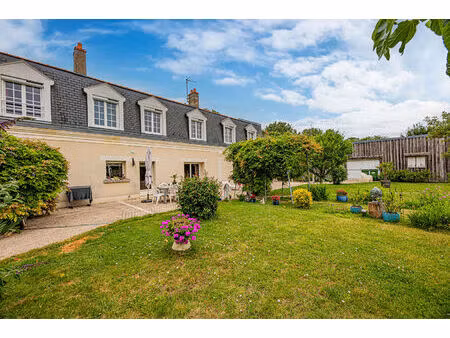 maison ancienne de caractère avec importantes dépendances
