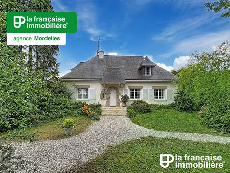a vendre - propriété 8 pièces - 5ch - 1224 m² de terrain