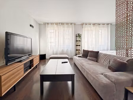 location magnifique loft meuble - centre-ville / metro anatole france