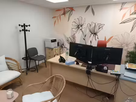 location local professionnel 168m² preaux 76160