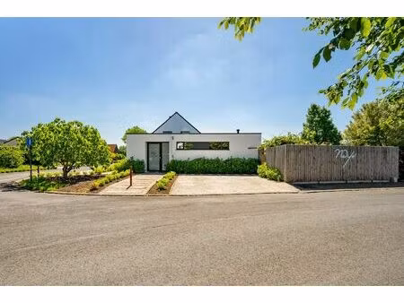 surface commerciale à vendre à begonialaan 43 hulste (rbw12482)
